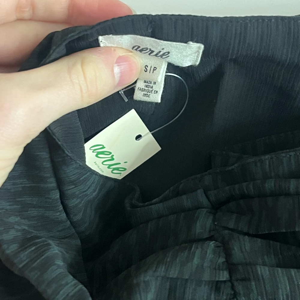 Aerie Charcoal Textured Skirt